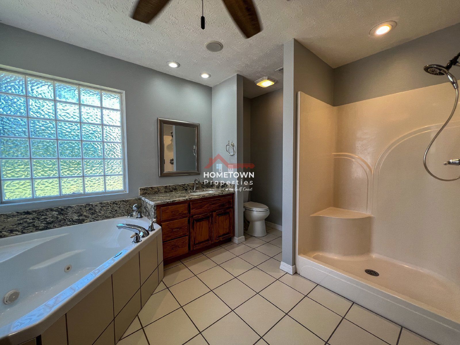 Spacious 3-Bed, 2-Bath Home on Wymart Road with Office and Sunroom property image