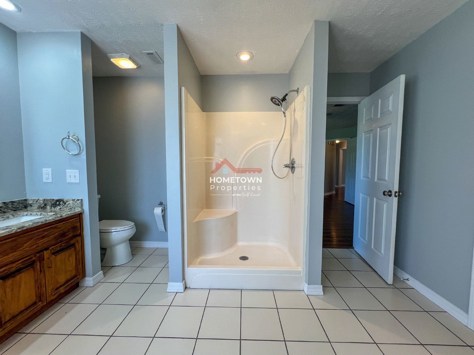 Spacious 3-Bed, 2-Bath Home on Wymart Road with Office and Sunroom property image