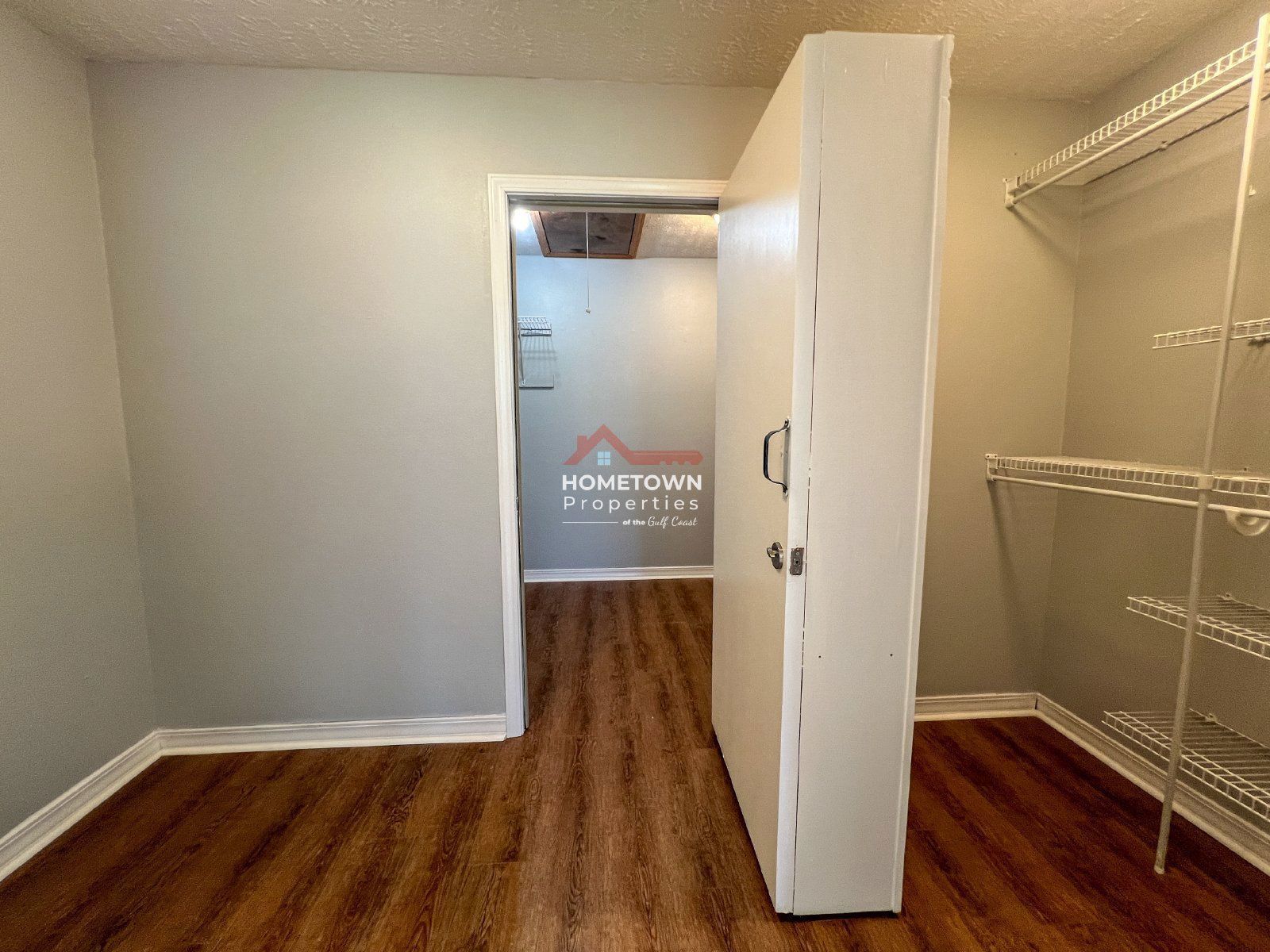 Spacious 3-Bed, 2-Bath Home on Wymart Road with Office and Sunroom property image