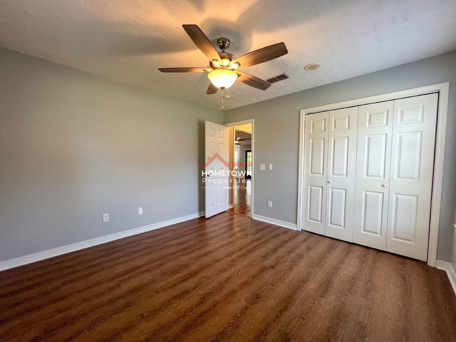 Spacious 3-Bed, 2-Bath Home on Wymart Road with Office and Sunroom property image
