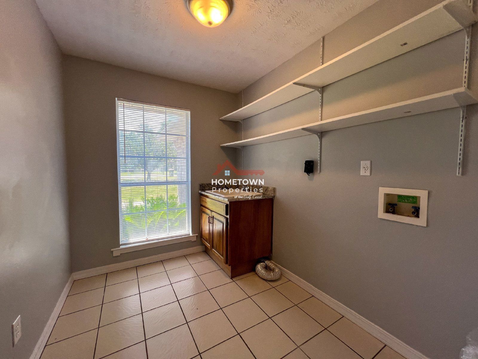 Spacious 3-Bed, 2-Bath Home on Wymart Road with Office and Sunroom property image