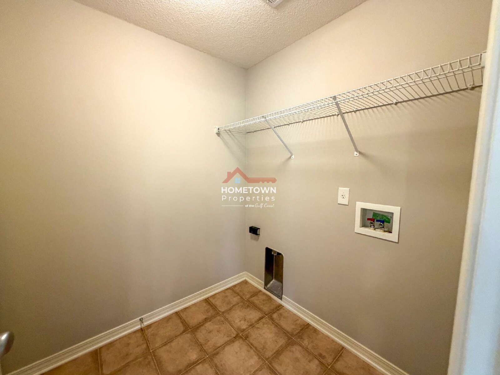 Charming 3-Bed, 2-Bath Home in Pensacola Paradise – Discover 697 Mozingo Ln! property image