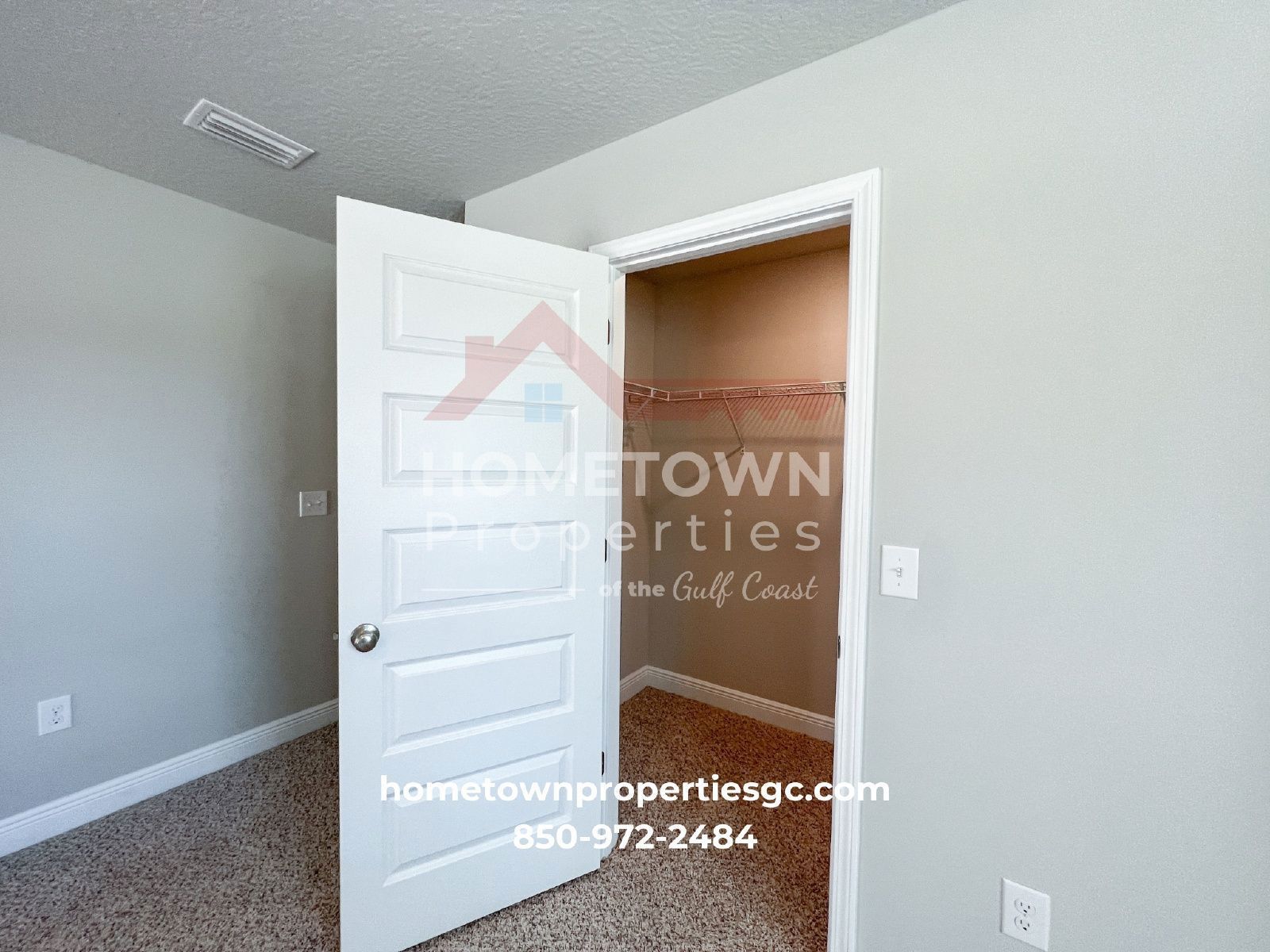 Chic 3-Bed Townhouse with Granite Countertops & Pool at 300 S F St, Pensacola! property image
