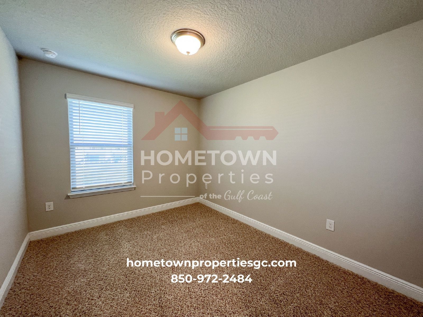 Chic 3-Bed Townhouse with Granite Countertops & Pool at 300 S F St, Pensacola! property image