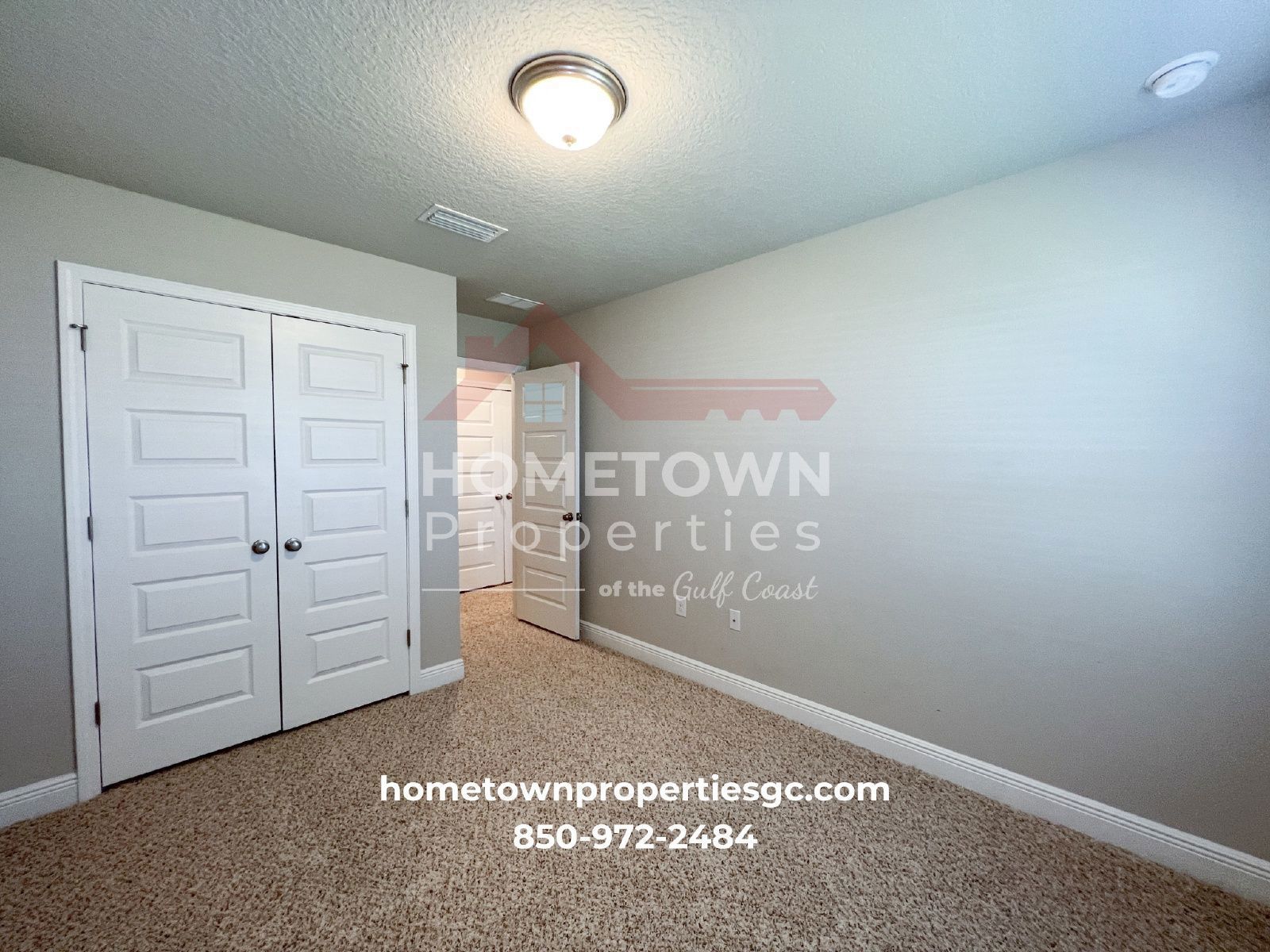 Chic 3-Bed Townhouse with Granite Countertops & Pool at 300 S F St, Pensacola! property image