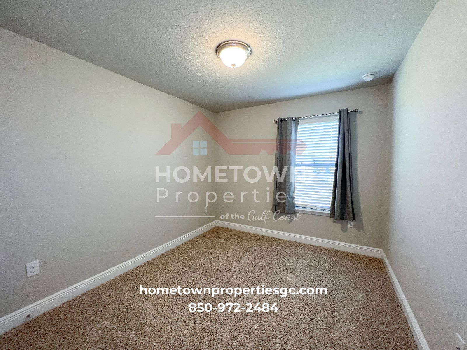 Chic 3-Bed Townhouse with Granite Countertops & Pool at 300 S F St, Pensacola! property image