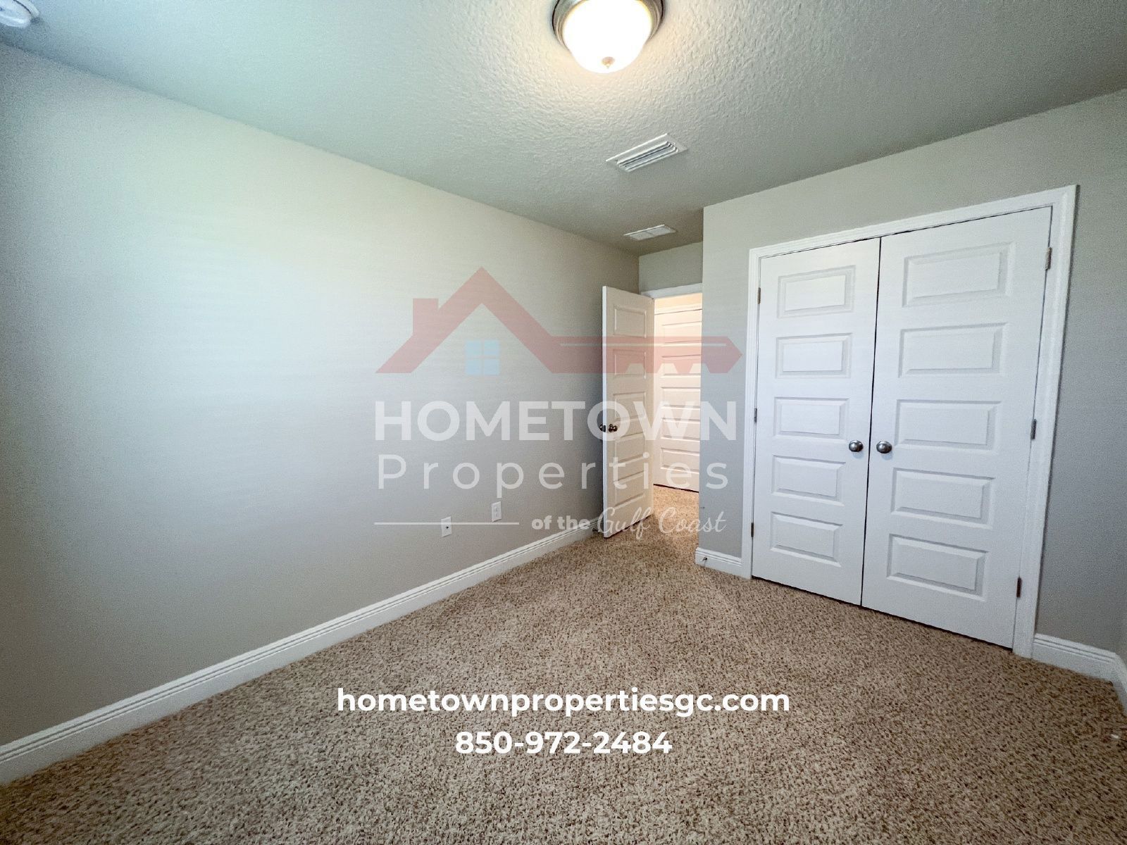 Chic 3-Bed Townhouse with Granite Countertops & Pool at 300 S F St, Pensacola! property image