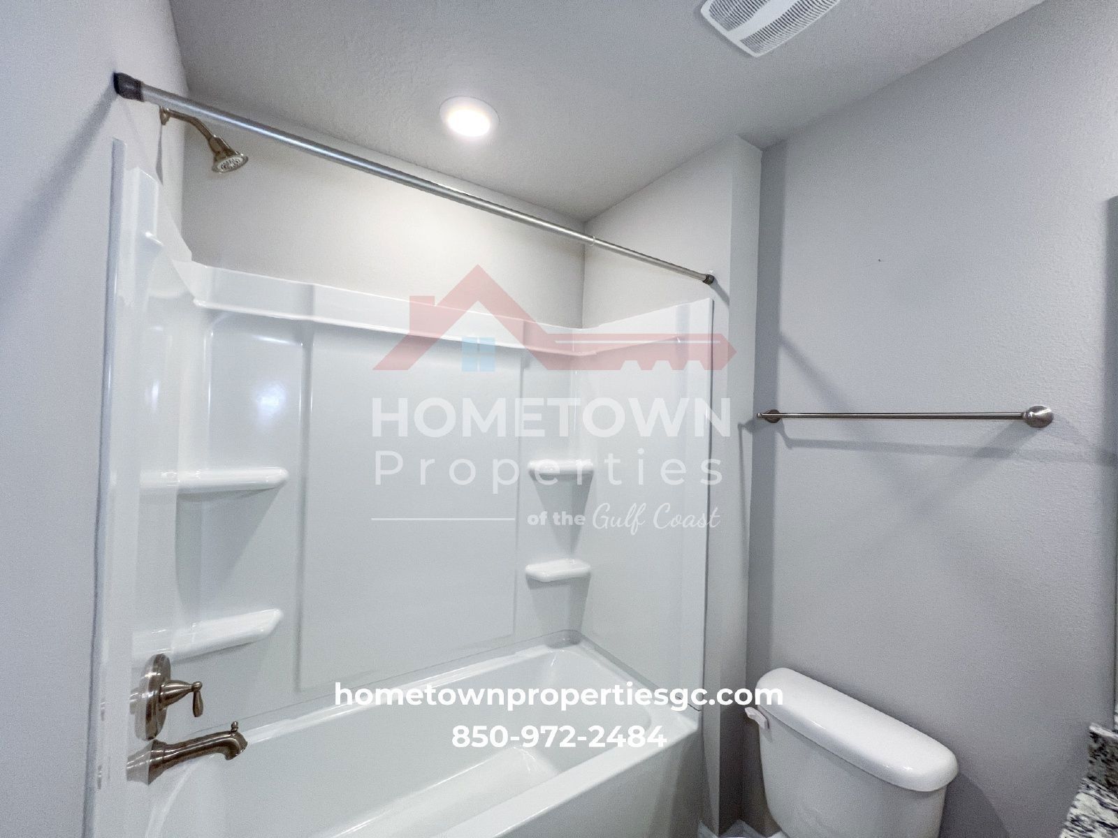 Chic 3-Bed Townhouse with Granite Countertops & Pool at 300 S F St, Pensacola! property image
