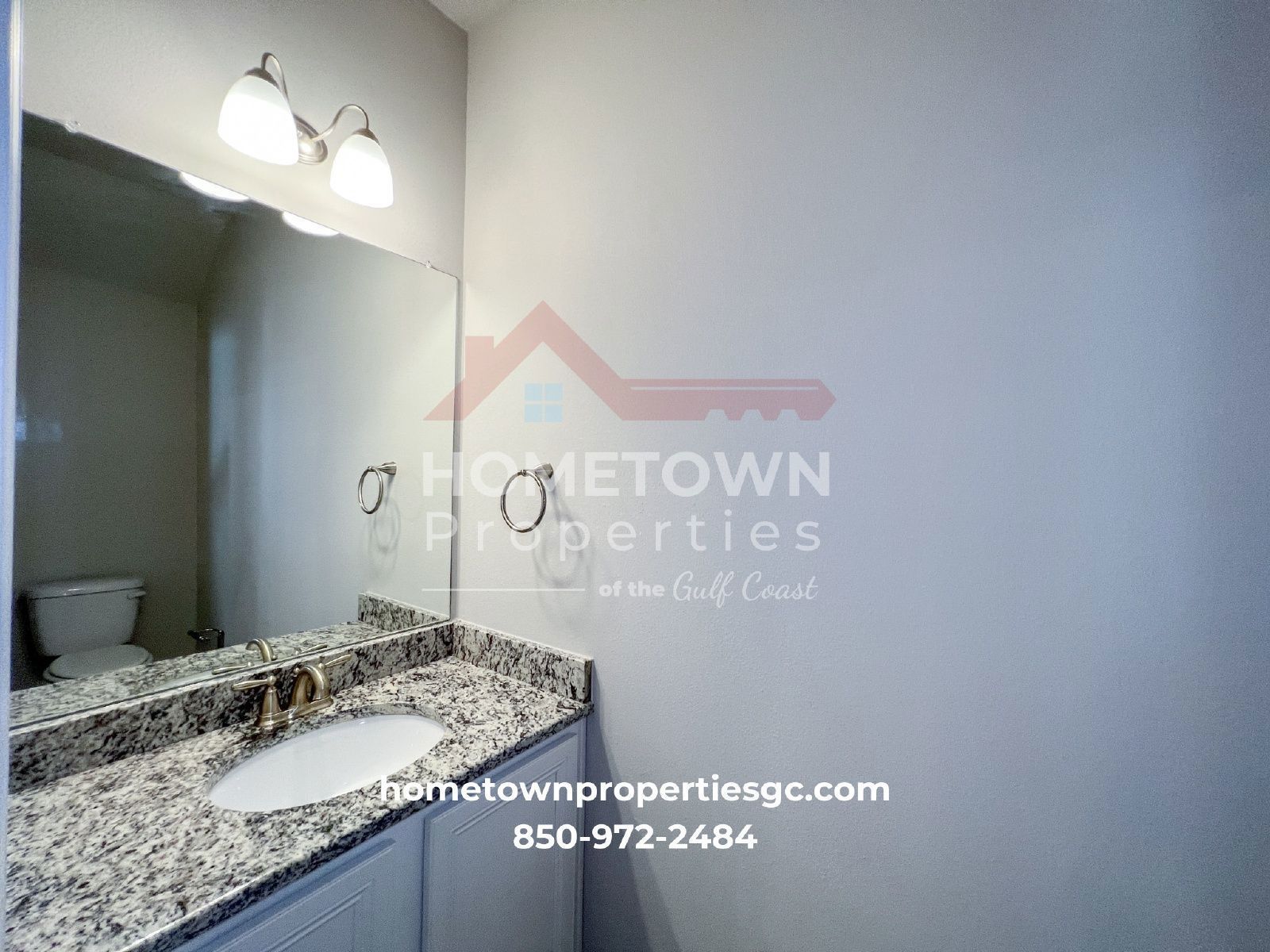 Chic 3-Bed Townhouse with Granite Countertops & Pool at 300 S F St, Pensacola! property image