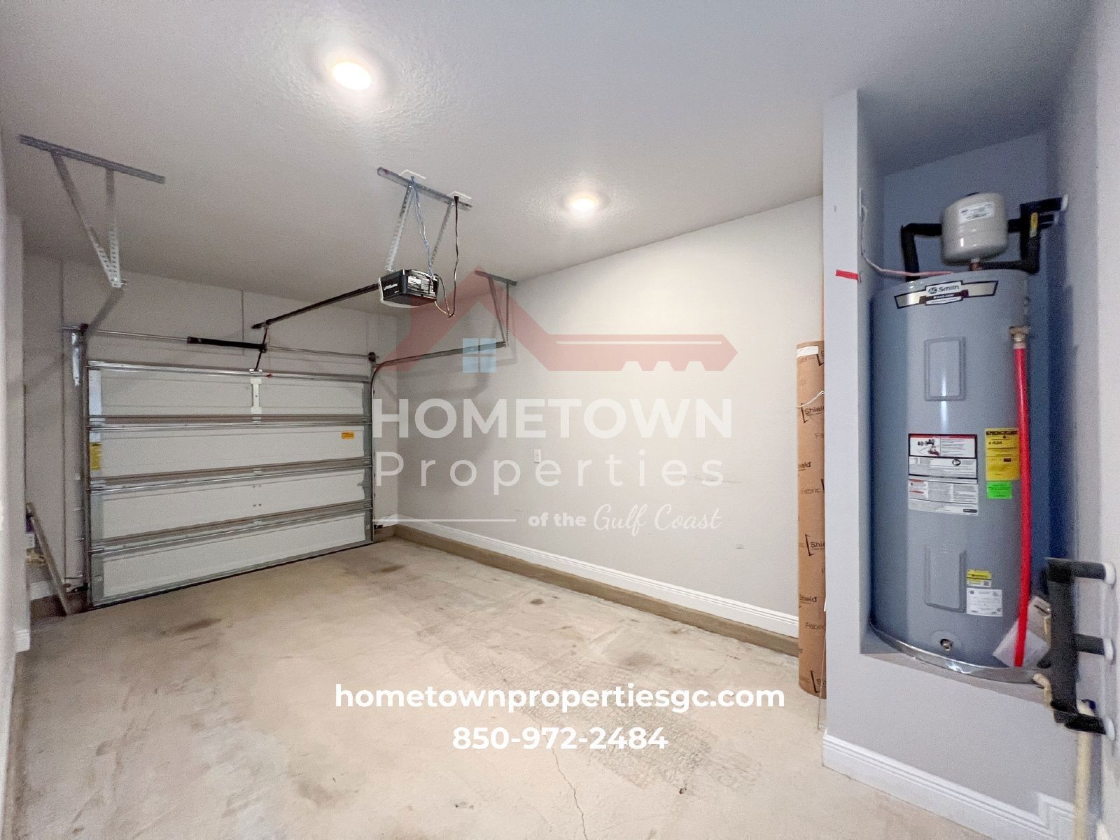 Chic 3-Bed Townhouse with Granite Countertops & Pool at 300 S F St, Pensacola! property image