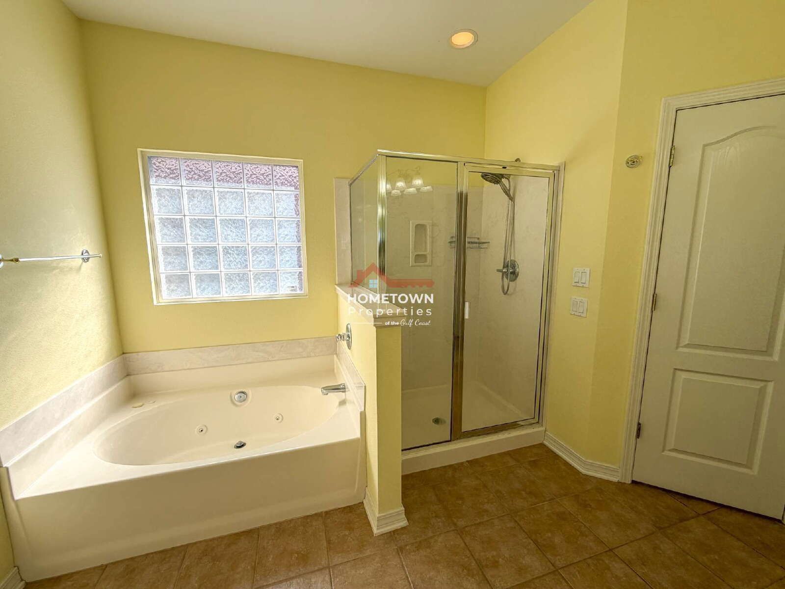 Spacious 4-Bed Oasis with 2 Full Baths property image