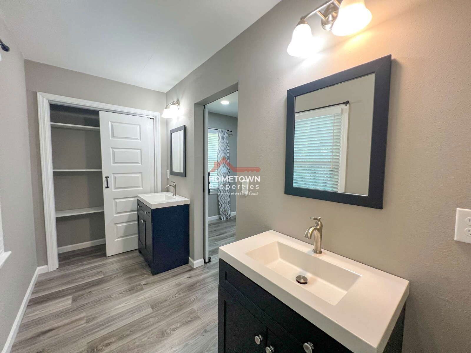 Charming 4-Bed Oasis with 2.5 Baths in Pensacola's Prime Location - 1815 Hallmark Dr! property image