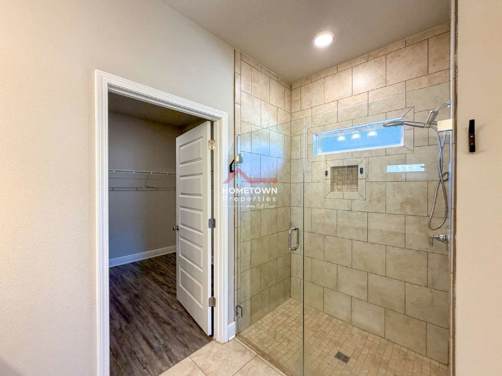 Charming 3-Bedroom Retreat with 2 Full Baths in Pensacola – Spacious 1794 Sq Ft Home at 7695 Burnside Loop! property image