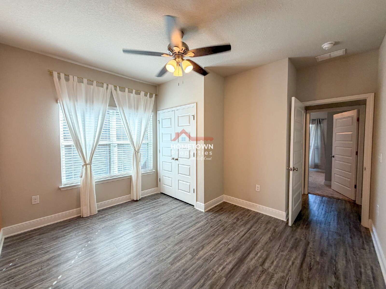 Charming 3-Bedroom Retreat with 2 Full Baths in Pensacola – Spacious 1794 Sq Ft Home at 7695 Burnside Loop! property image