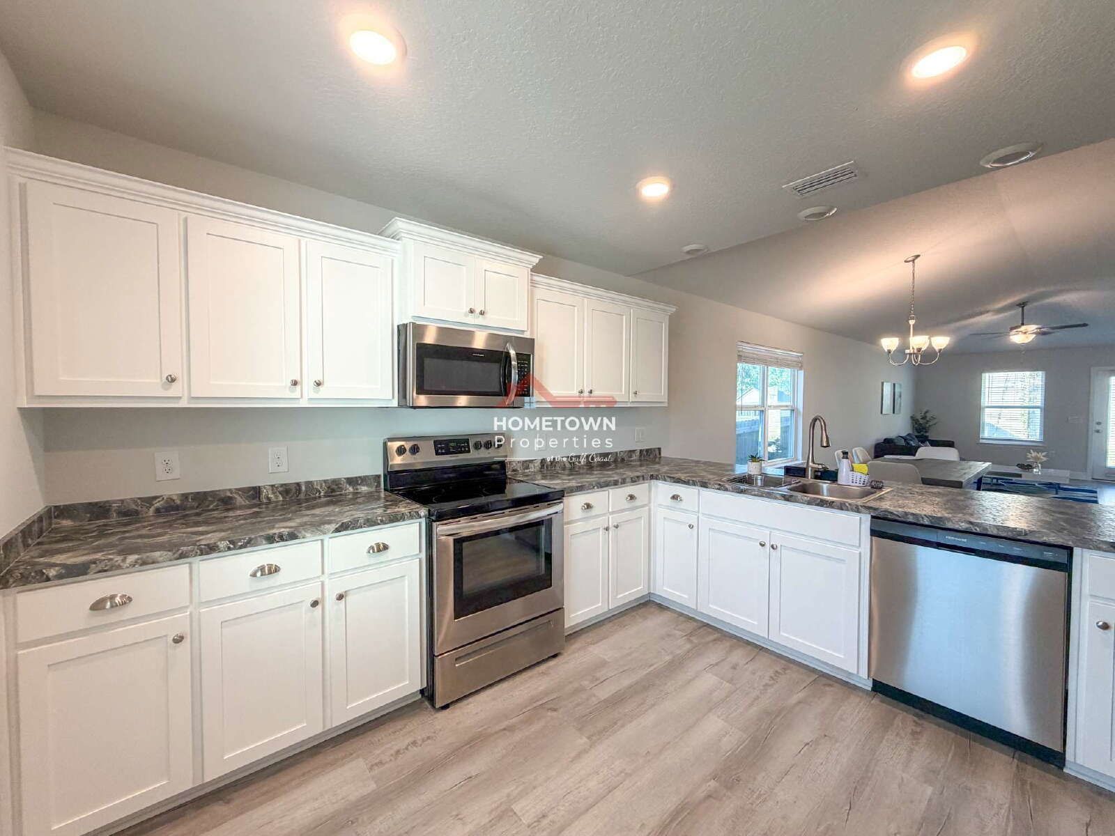 Charming 3-Bedroom Oasis with 2 Full Baths in Pensacola – 1454 Sq Ft of Comfort Awaits! property image