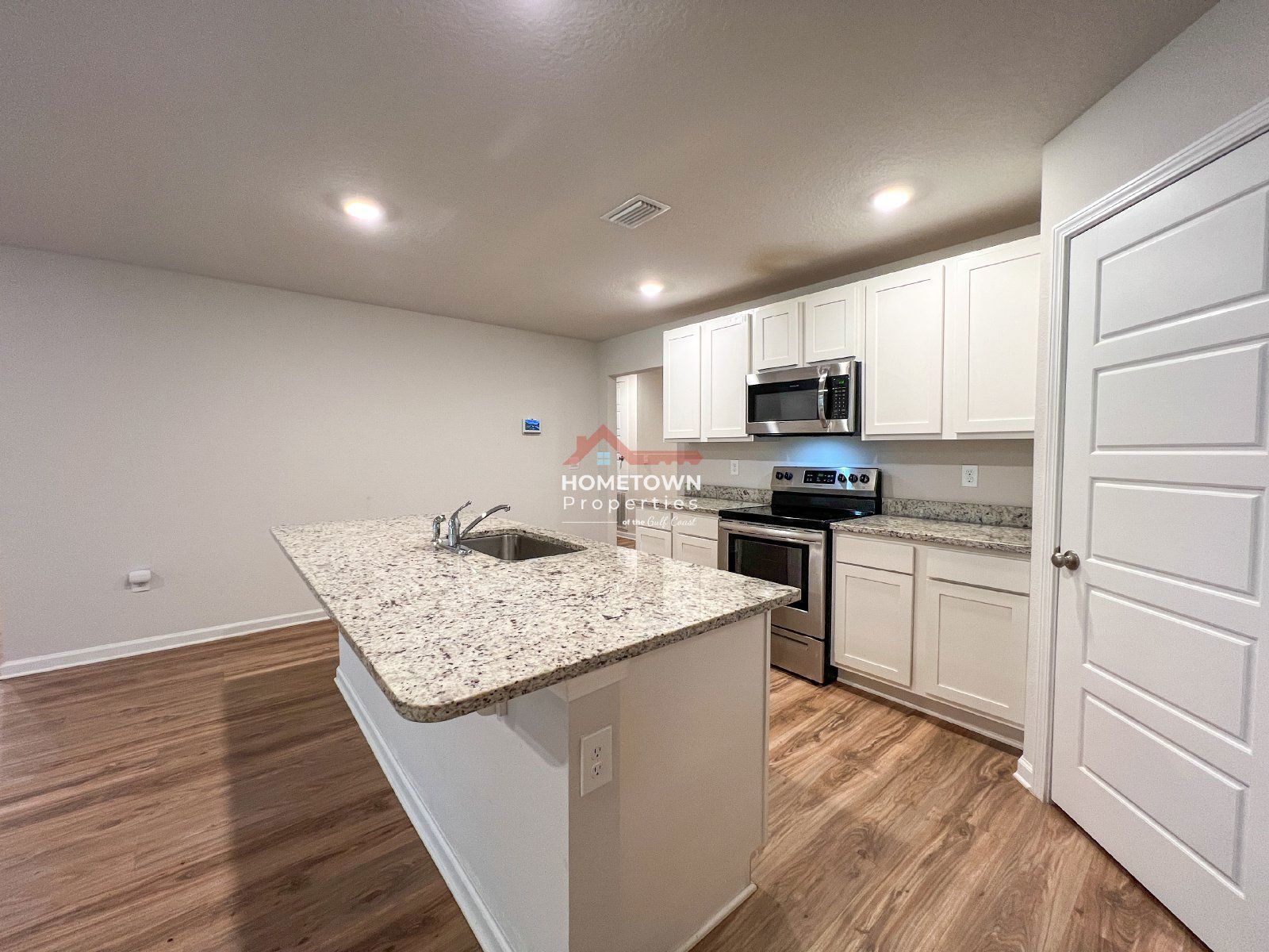 4 bed, 2 bath home located in the Birch Run community property image