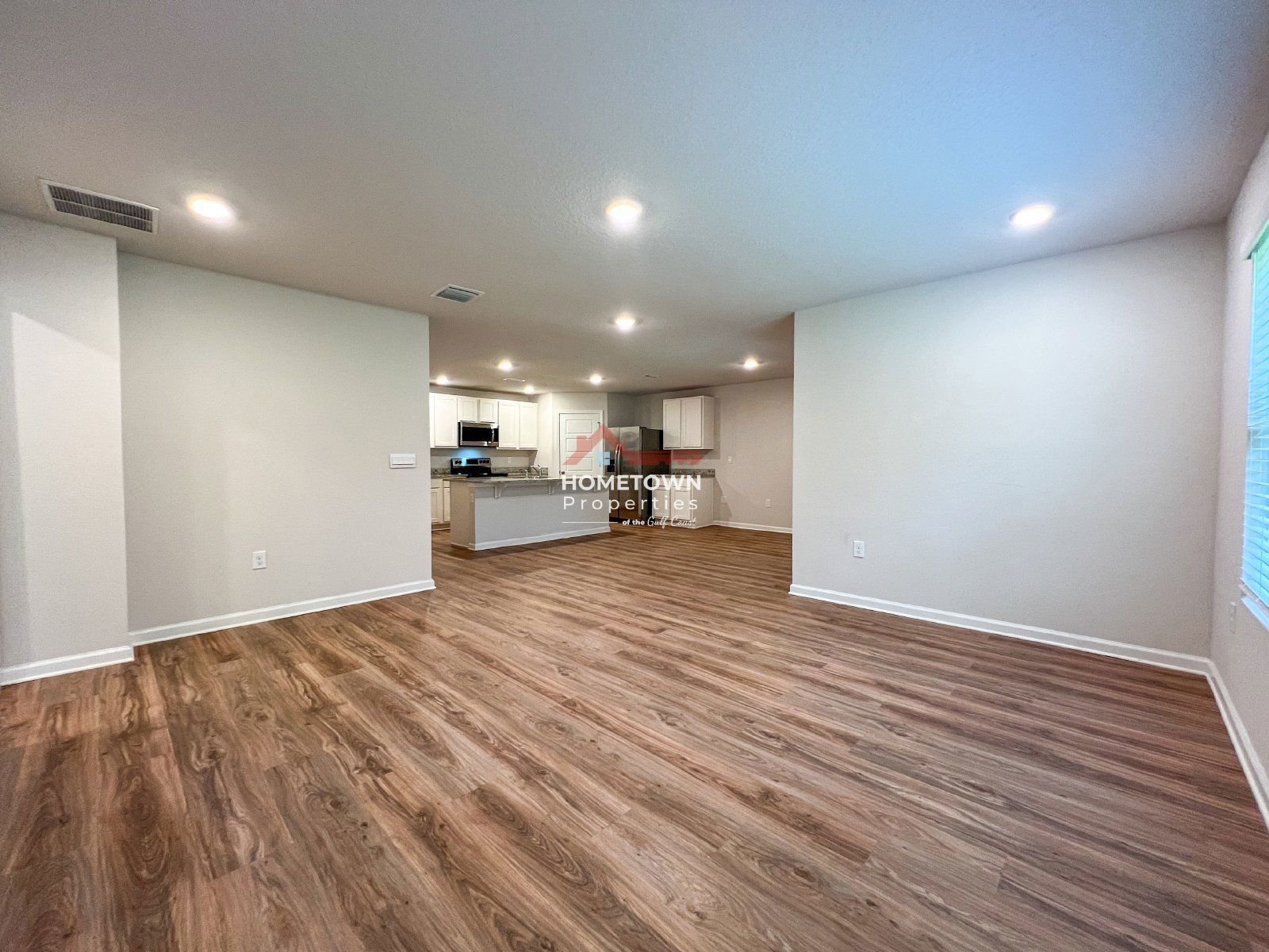 4 bed, 2 bath home located in the Birch Run community property image