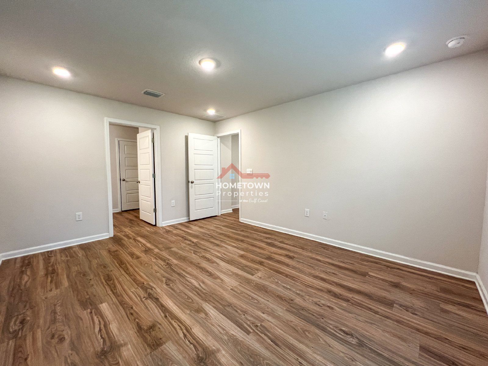 4 bed, 2 bath home located in the Birch Run community property image