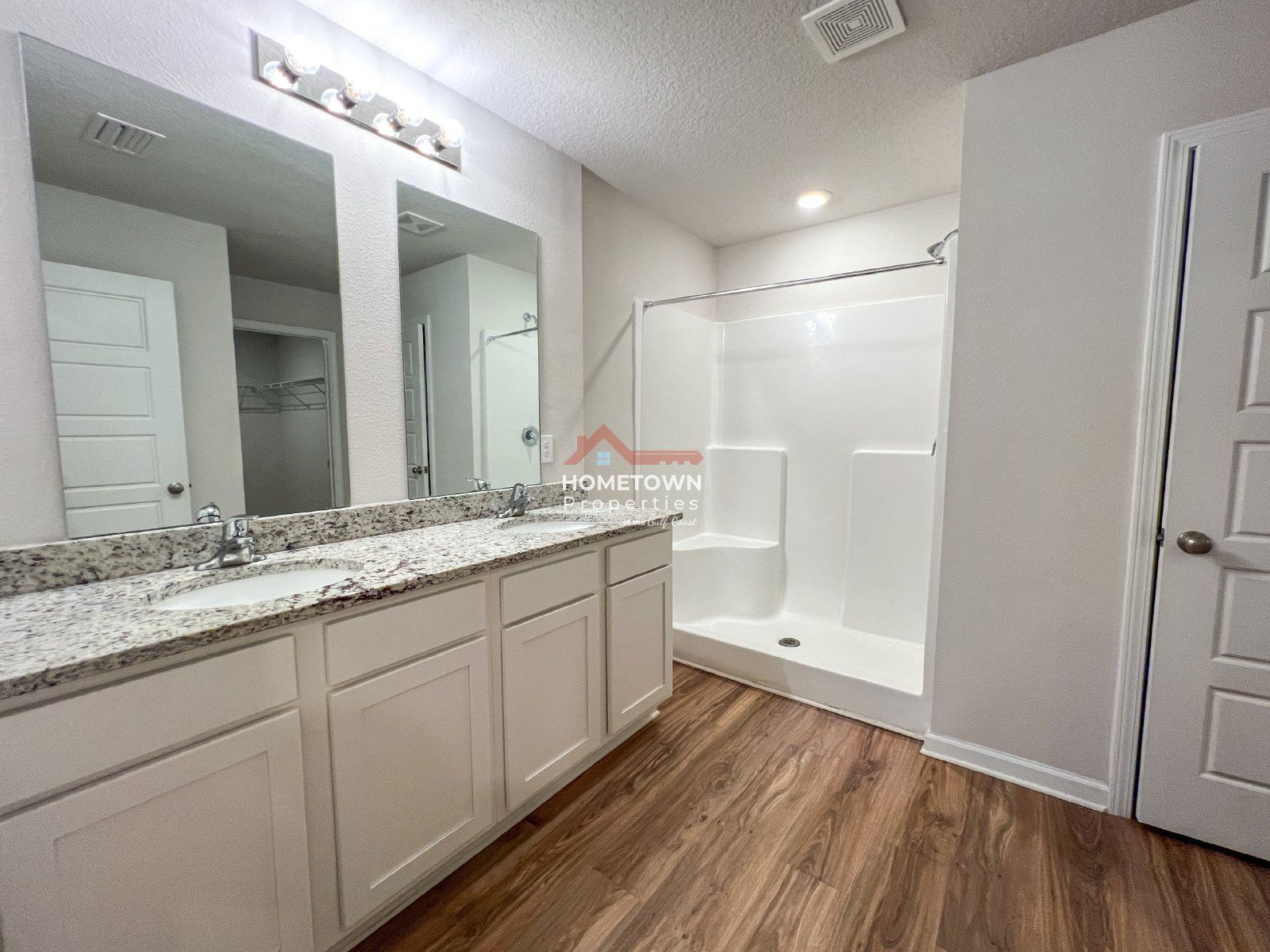 4 bed, 2 bath home located in the Birch Run community property image