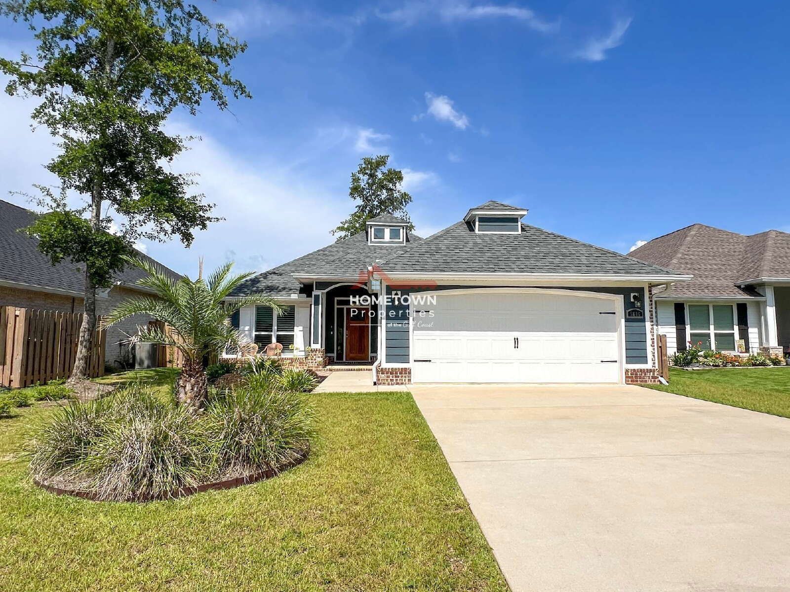 Furnished 3-Bed Oasis on Dunridge Drive with Access Gate property image