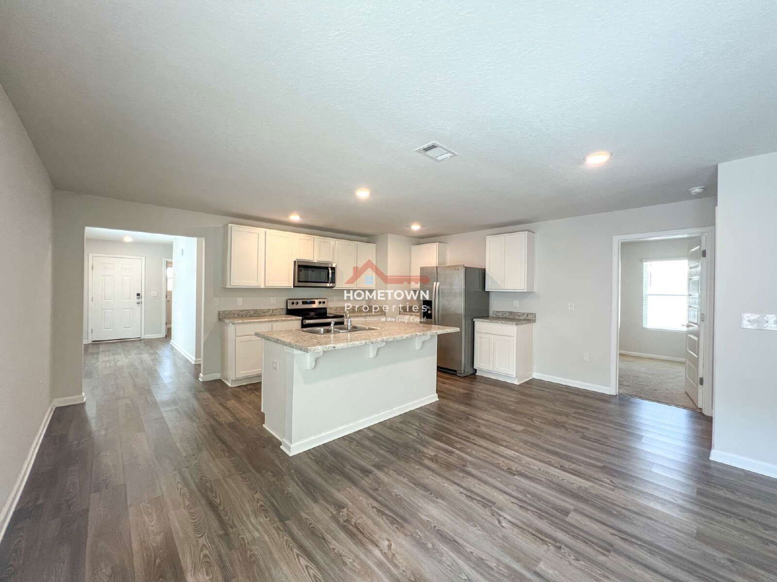 Charming 3-Bedroom Home with 2 Baths on Peach Drive property image