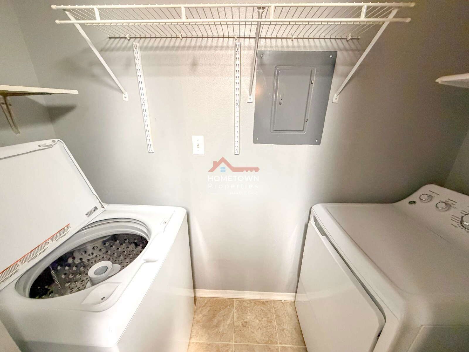 Chic & Cozy 2-Bed, 2-Bath Condo Retreat on Scenic Hwy, Pensacola! property image