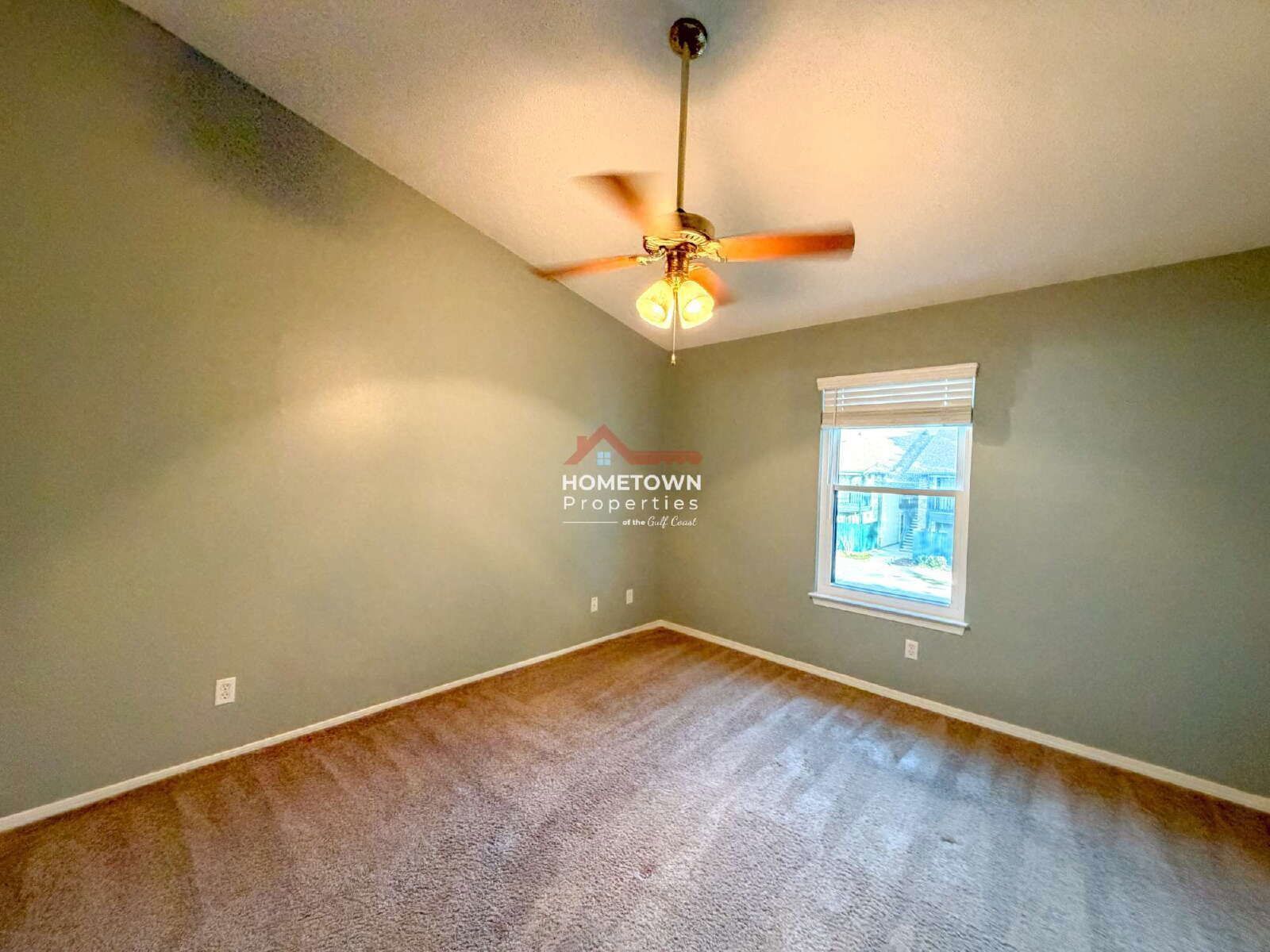 Chic & Cozy 2-Bed, 2-Bath Condo Retreat on Scenic Hwy, Pensacola! property image