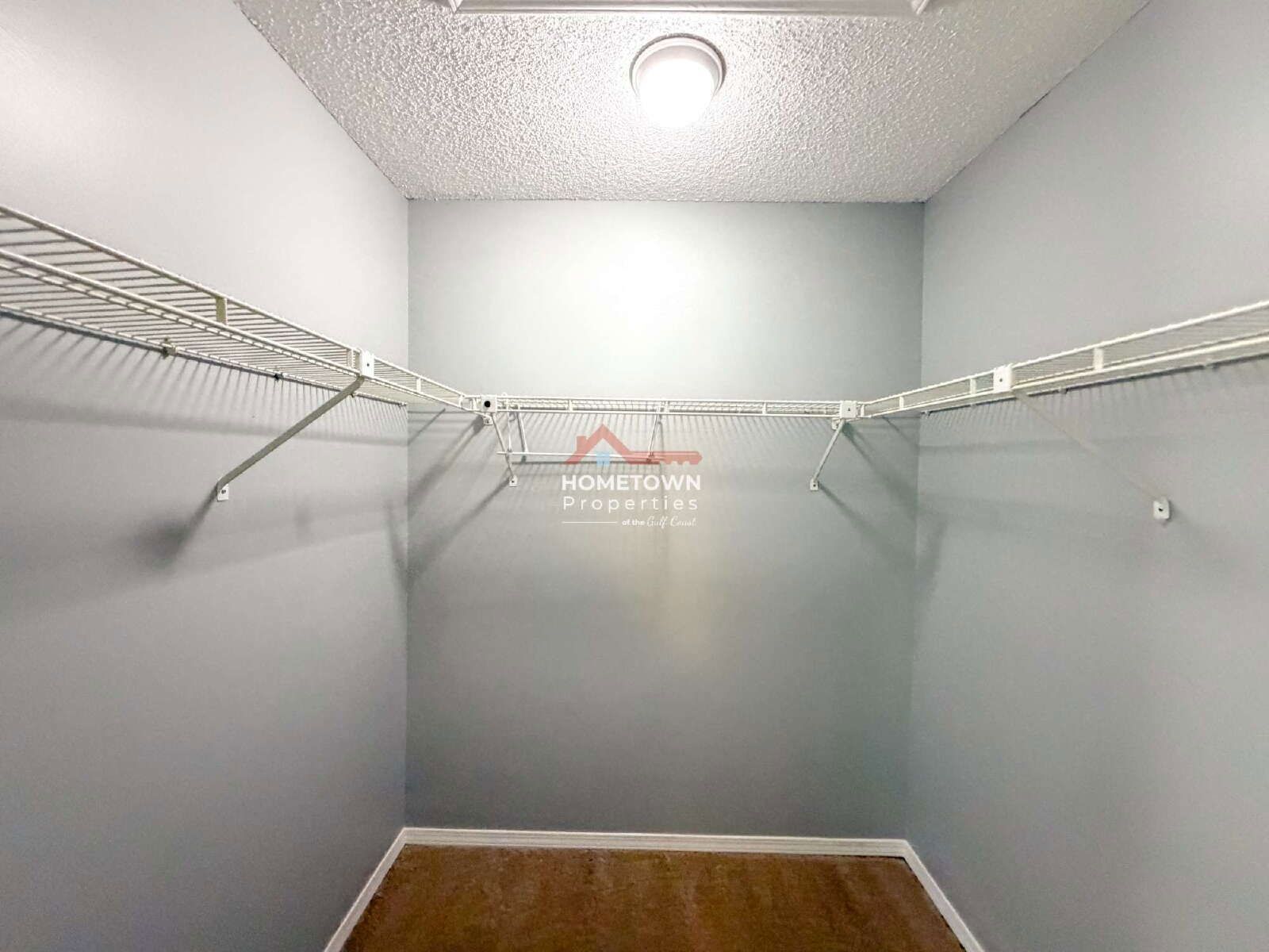 Chic & Cozy 2-Bed, 2-Bath Condo Retreat on Scenic Hwy, Pensacola! property image