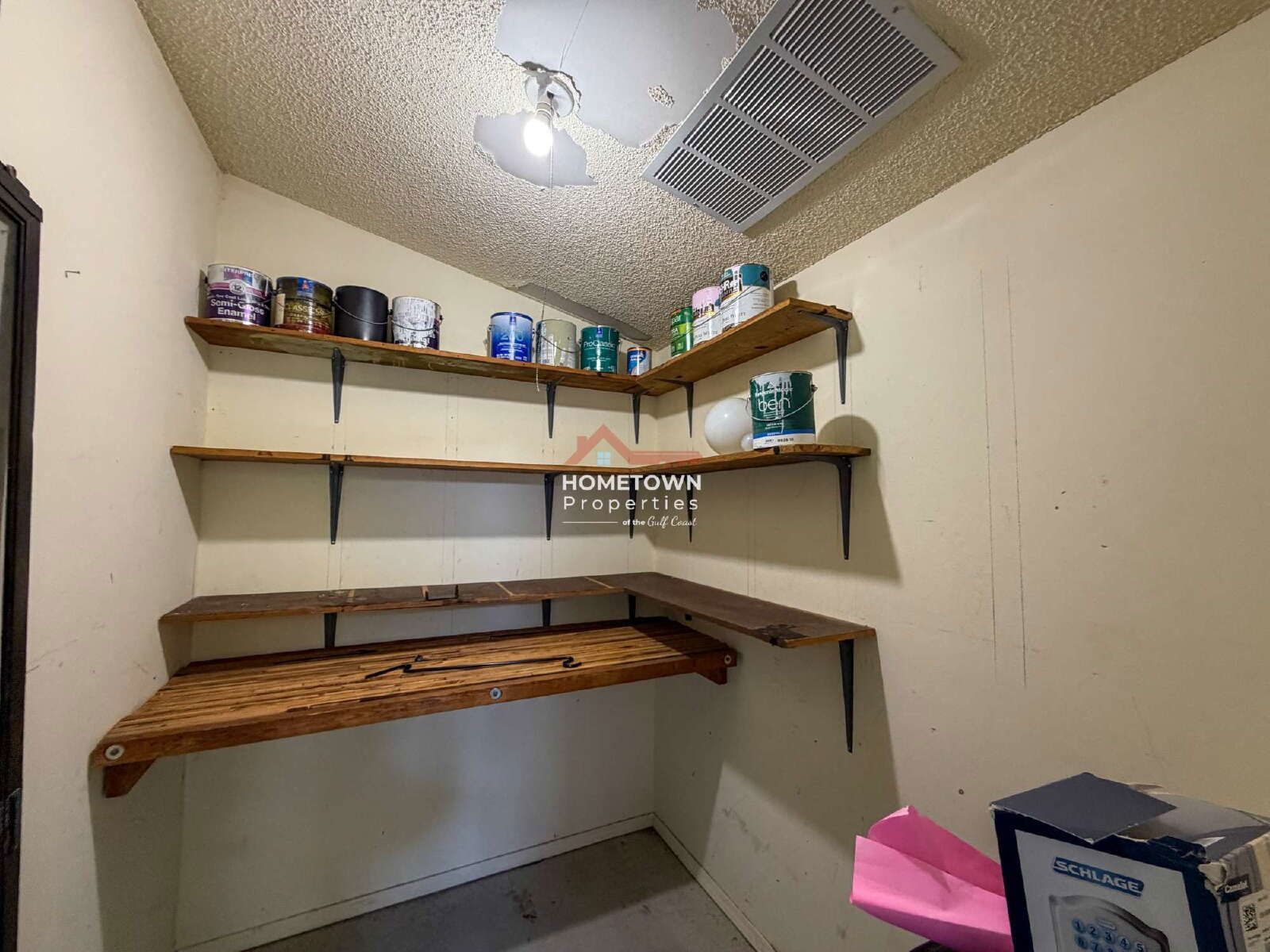 Chic & Cozy 2-Bed, 2-Bath Condo Retreat on Scenic Hwy, Pensacola! property image