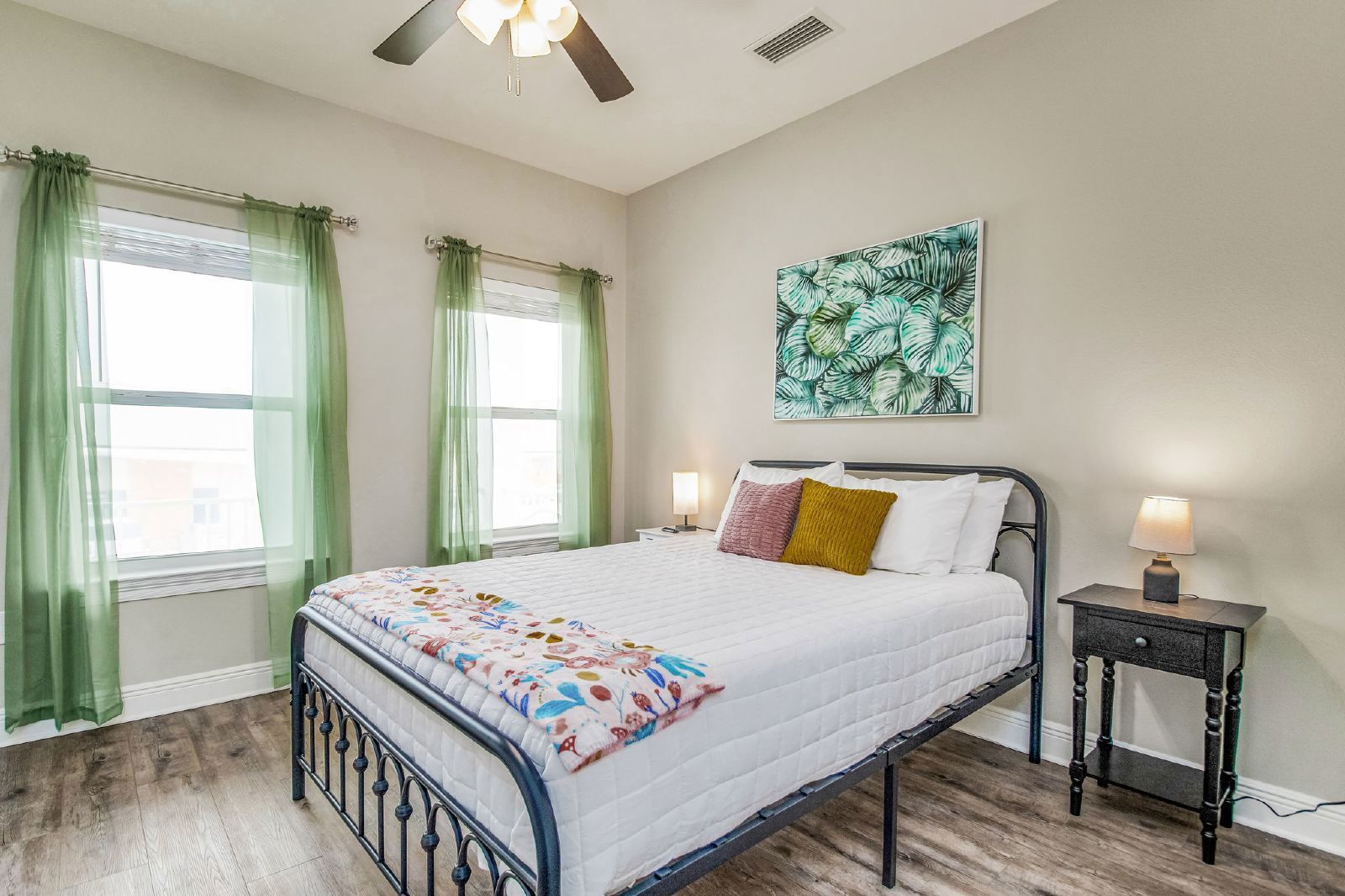 Downtown Pensacola Furnished Rental with Three Bedrooms property image