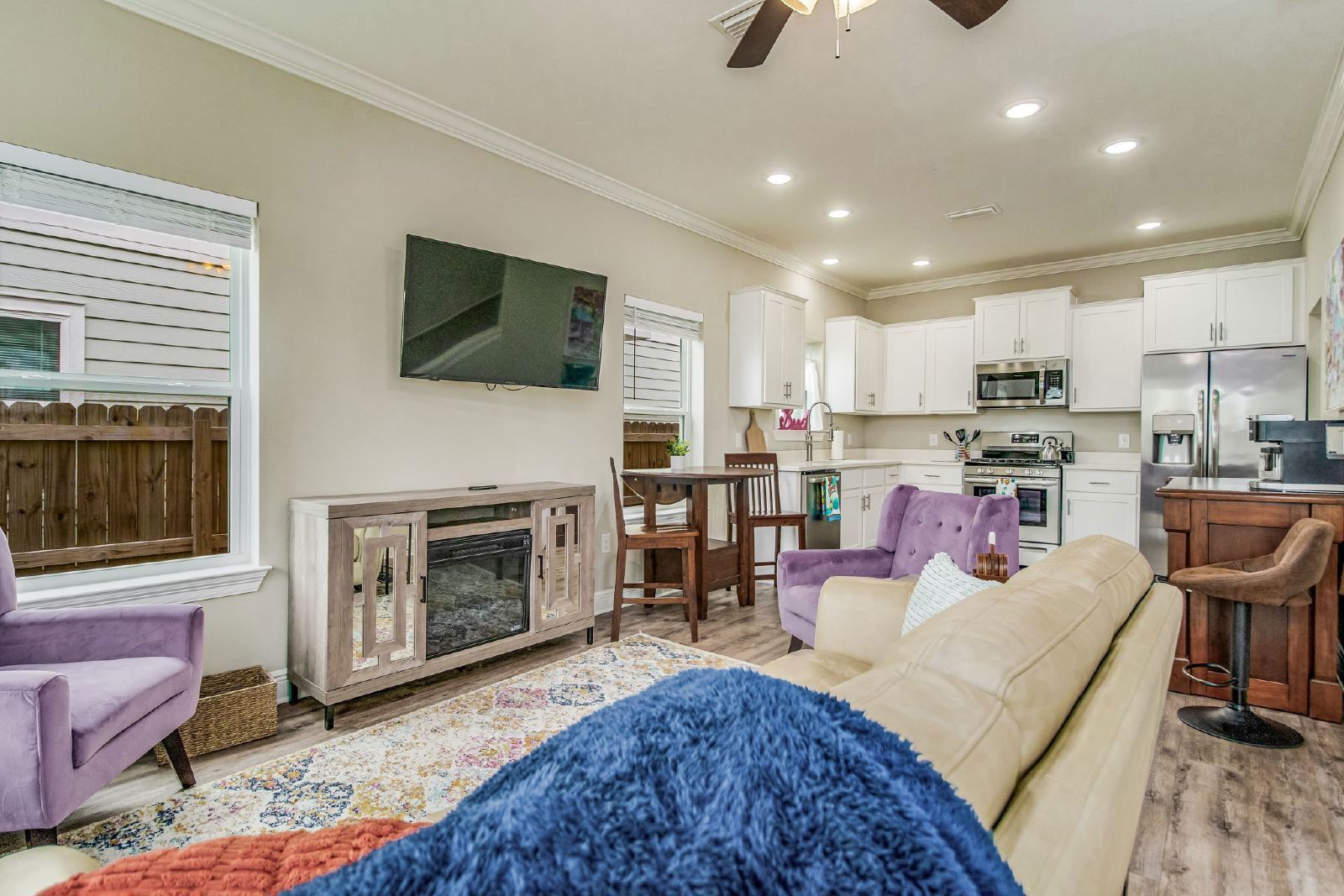 Downtown Pensacola Furnished Rental with Three Bedrooms property image