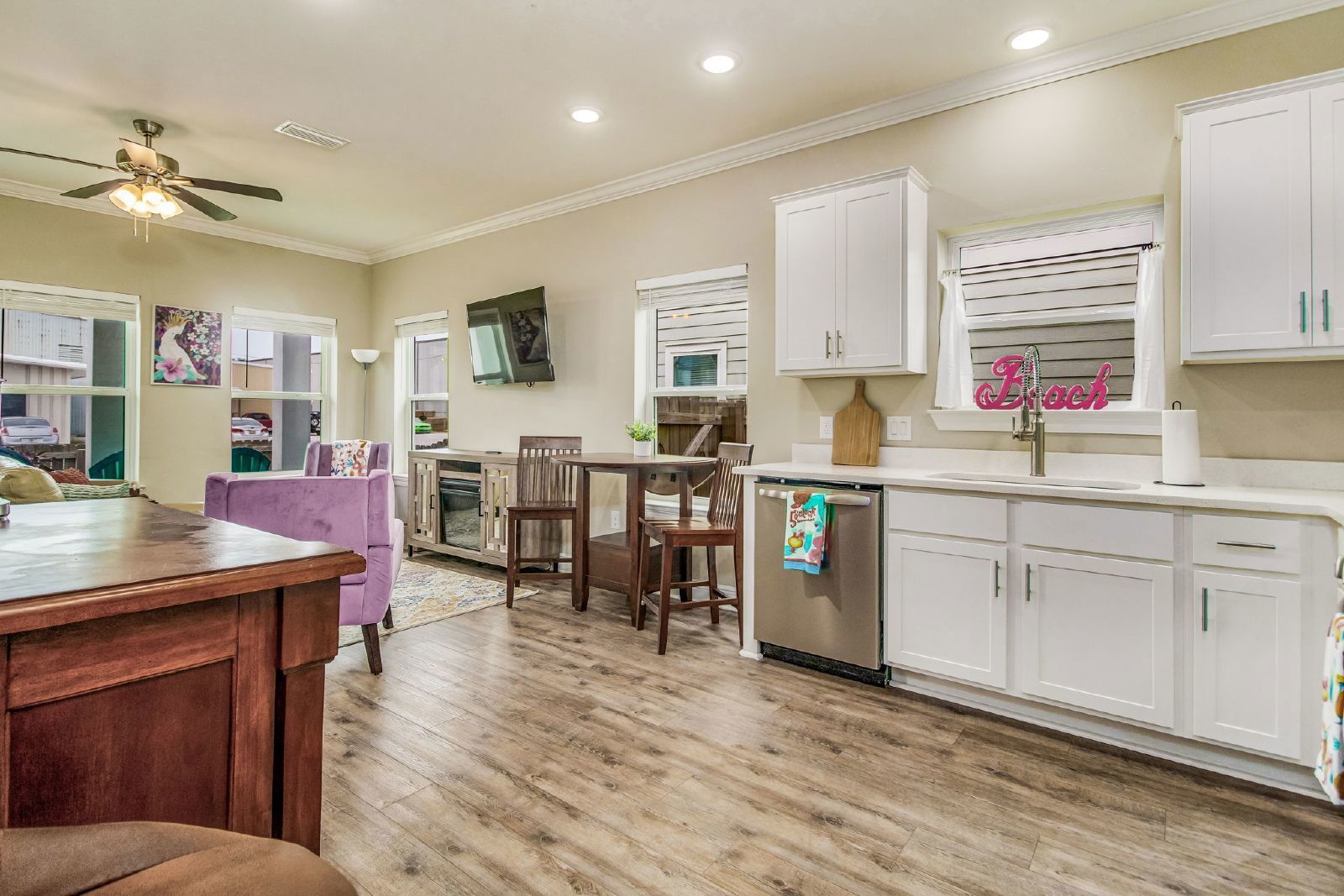 Downtown Pensacola Furnished Rental with Three Bedrooms property image