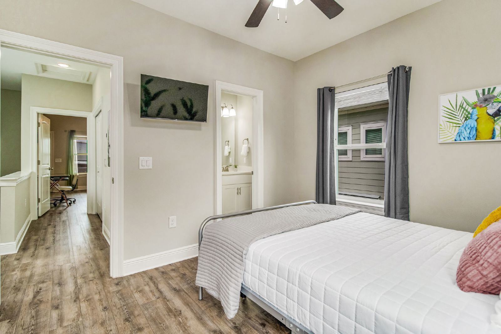 Downtown Pensacola Furnished Rental with Three Bedrooms property image