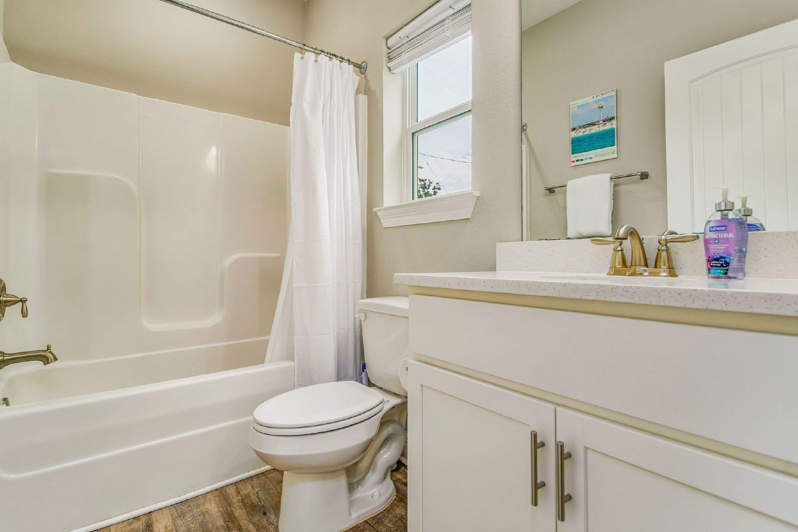 Downtown Pensacola Furnished Rental with Three Bedrooms property image