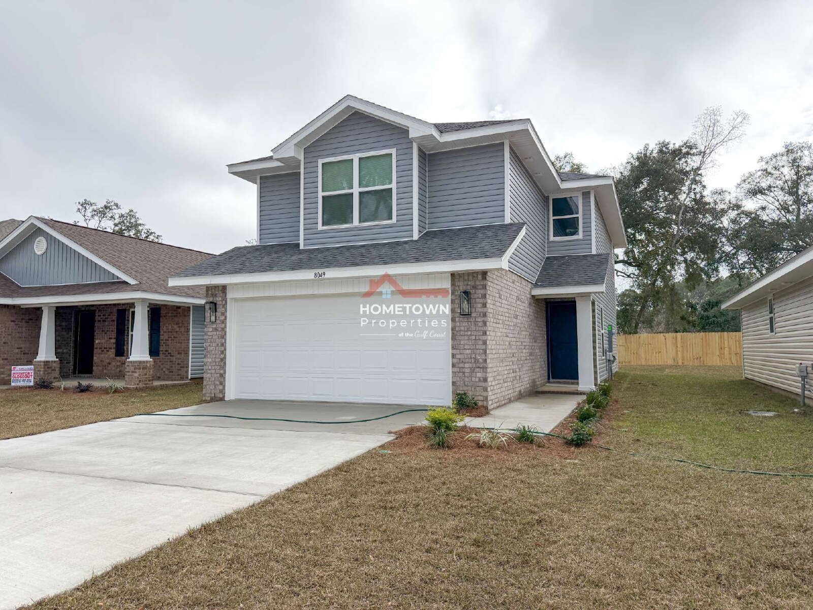Charming 3-Bed Oasis with Granite Kitchen & 2.5 Baths in Pensacola – 1648 Sq Ft of Comfort! property image
