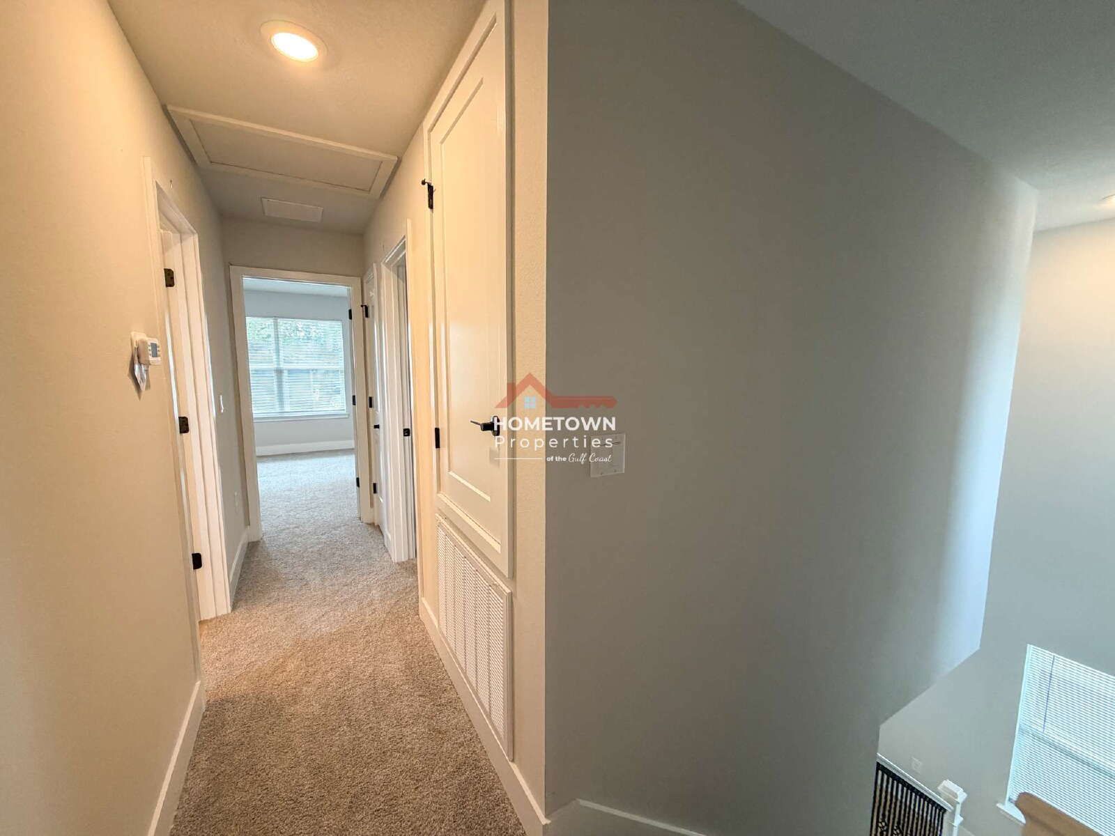 Charming 3-Bed Oasis with Granite Kitchen & 2.5 Baths in Pensacola – 1648 Sq Ft of Comfort! property image