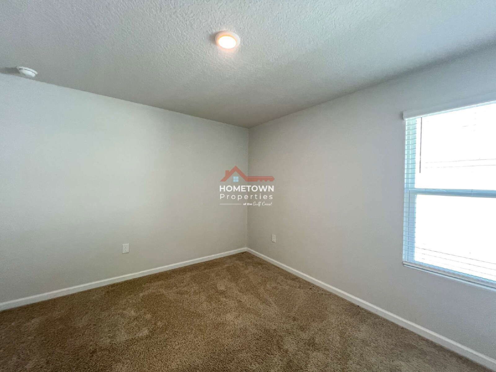 Charming 3-Bedroom Home with 2 Baths on Peach Drive property image