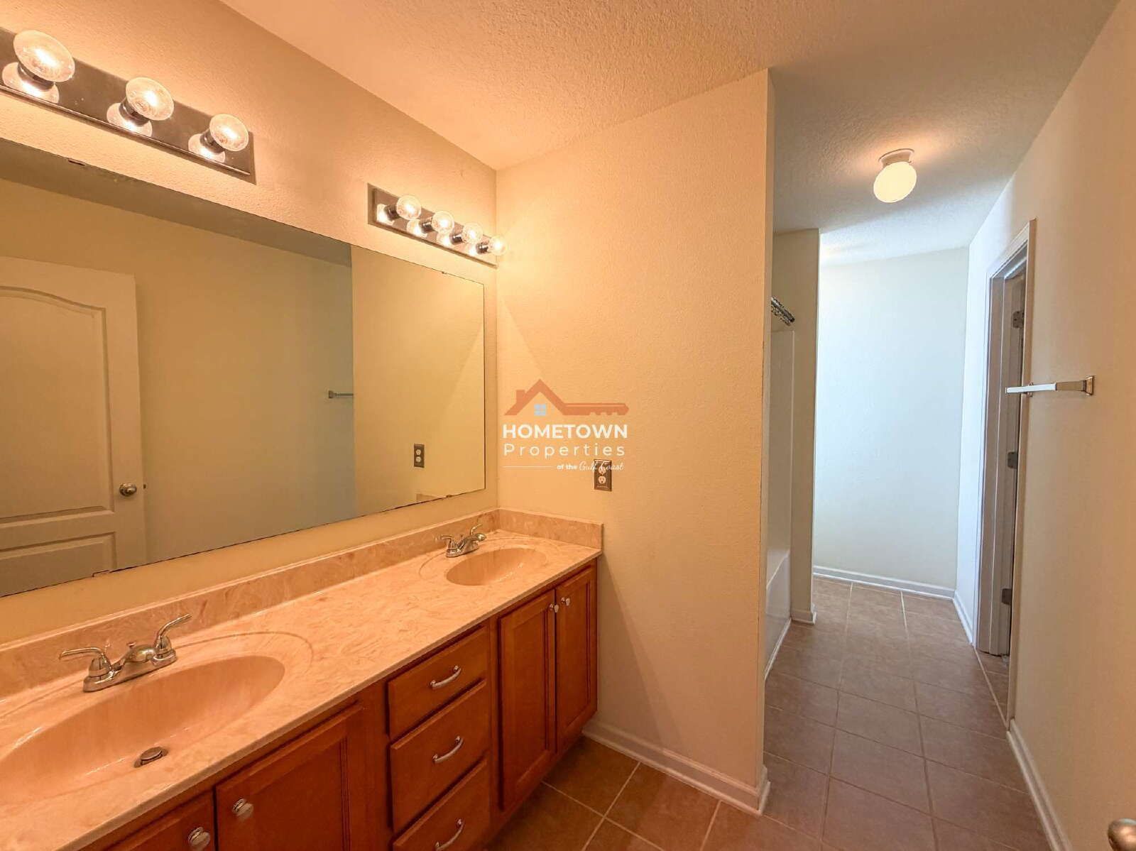 Charming 3-Bedroom Retreat at 10645 Senegal Drive property image