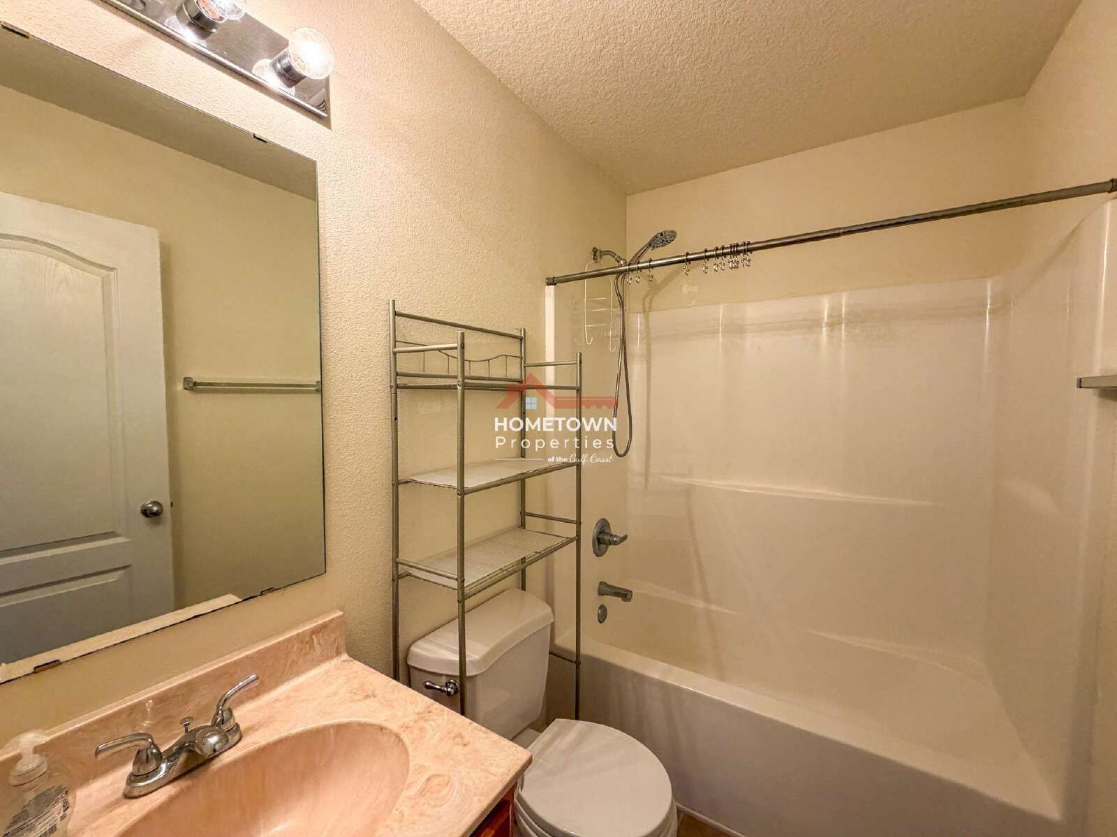 Charming 3-Bedroom Retreat at 10645 Senegal Drive property image