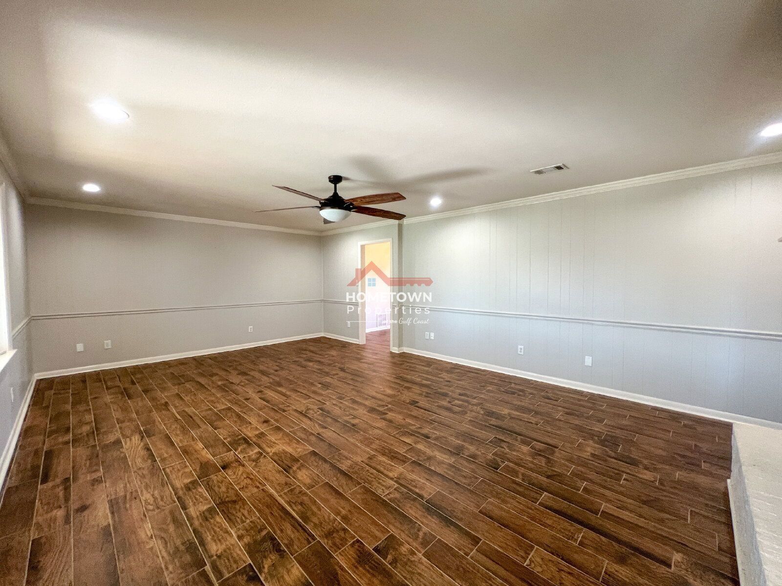 3 bedroom Home in Molino, FL on 13.5 Acres with Barn property image