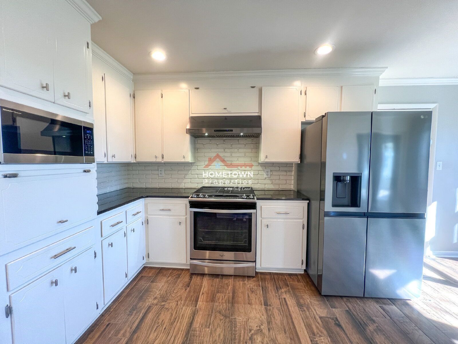 3 bedroom Home in Molino, FL on 13.5 Acres with Barn property image