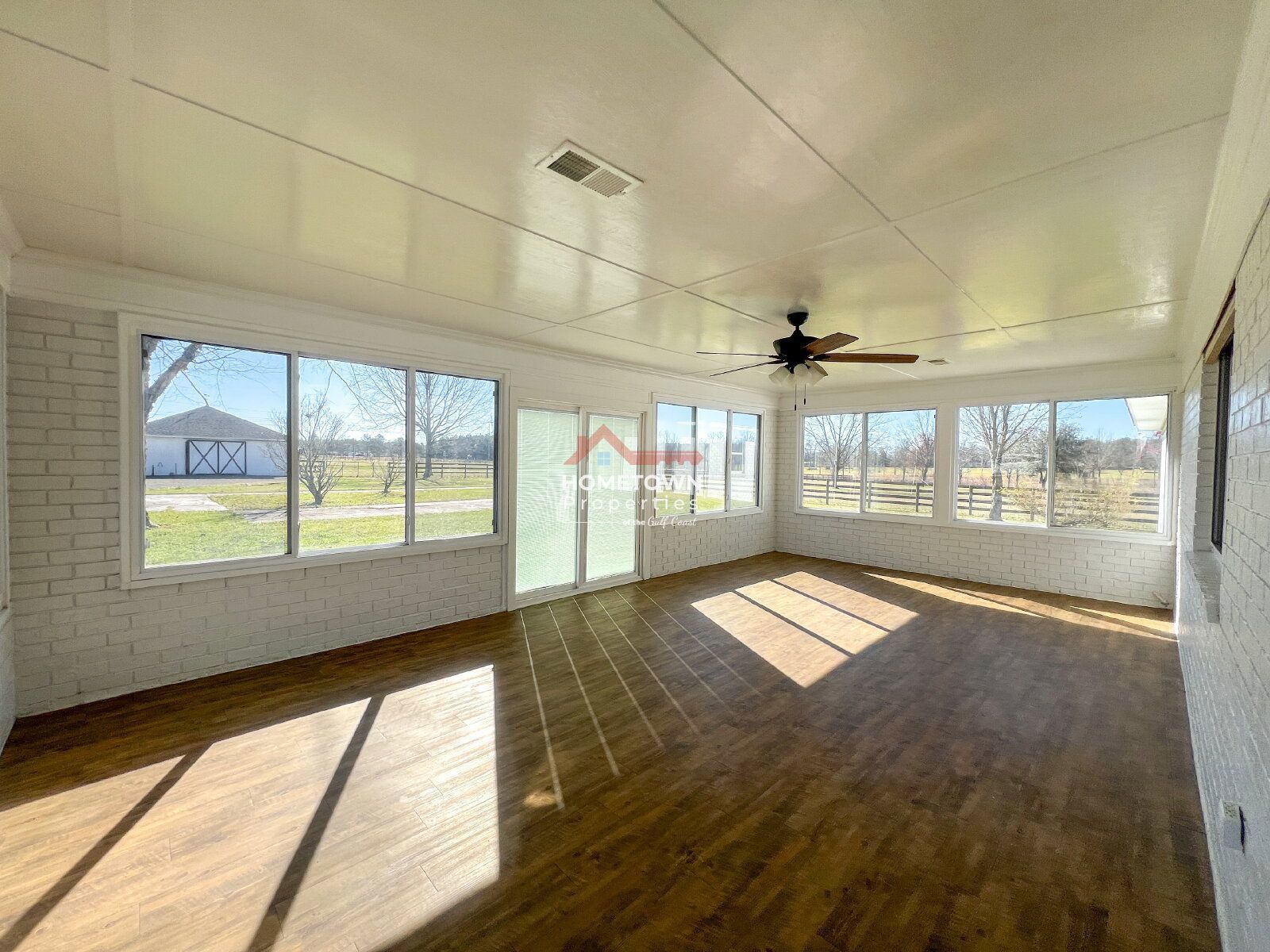 3 bedroom Home in Molino, FL on 13.5 Acres with Barn property image