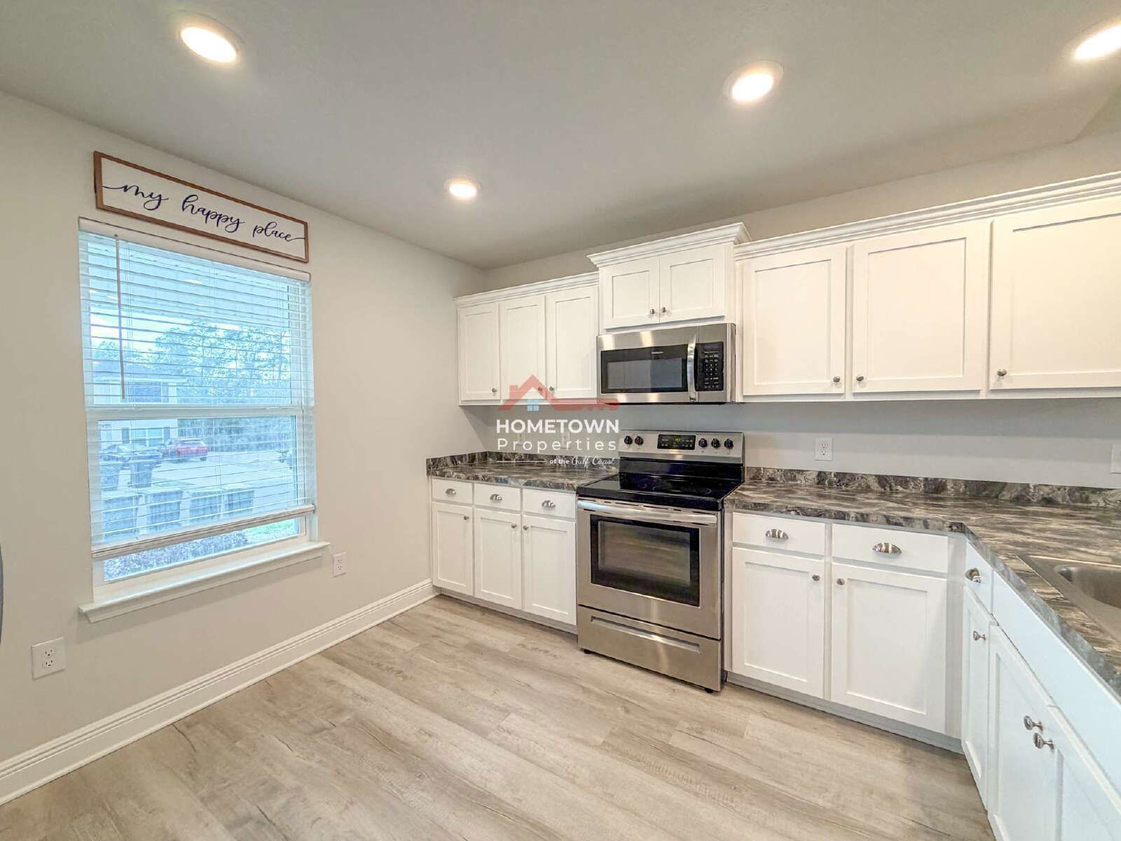 Charming 3-Bedroom Oasis with 2 Full Baths in Pensacola – 1454 Sq Ft of Comfort Awaits! property image