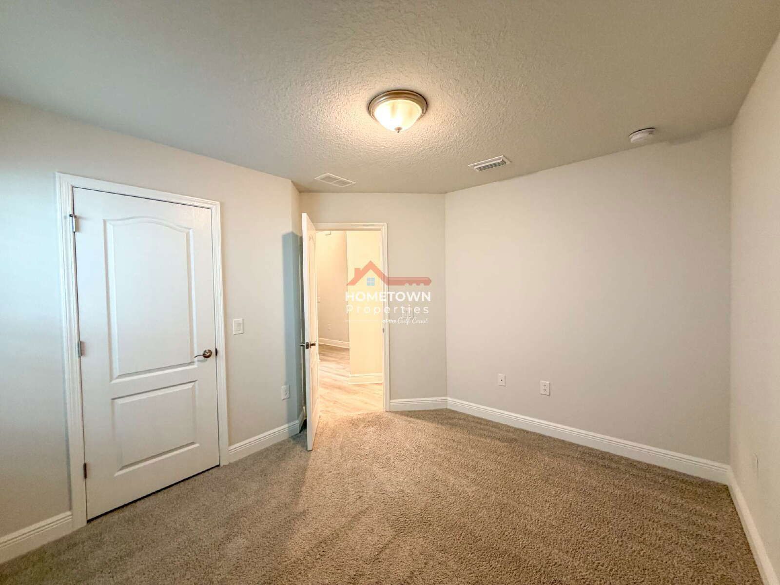 Charming 3-Bedroom Oasis with 2 Full Baths in Pensacola – 1454 Sq Ft of Comfort Awaits! property image