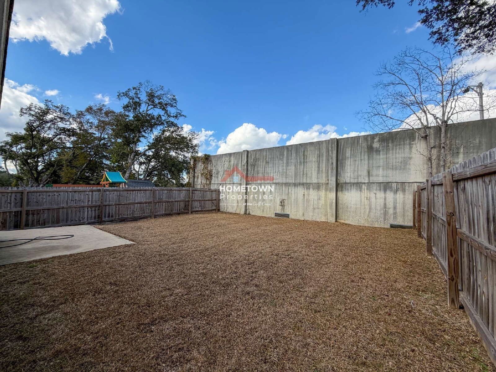 Charming 3-Bedroom Oasis with 2 Full Baths in Pensacola – 1454 Sq Ft of Comfort Awaits! property image