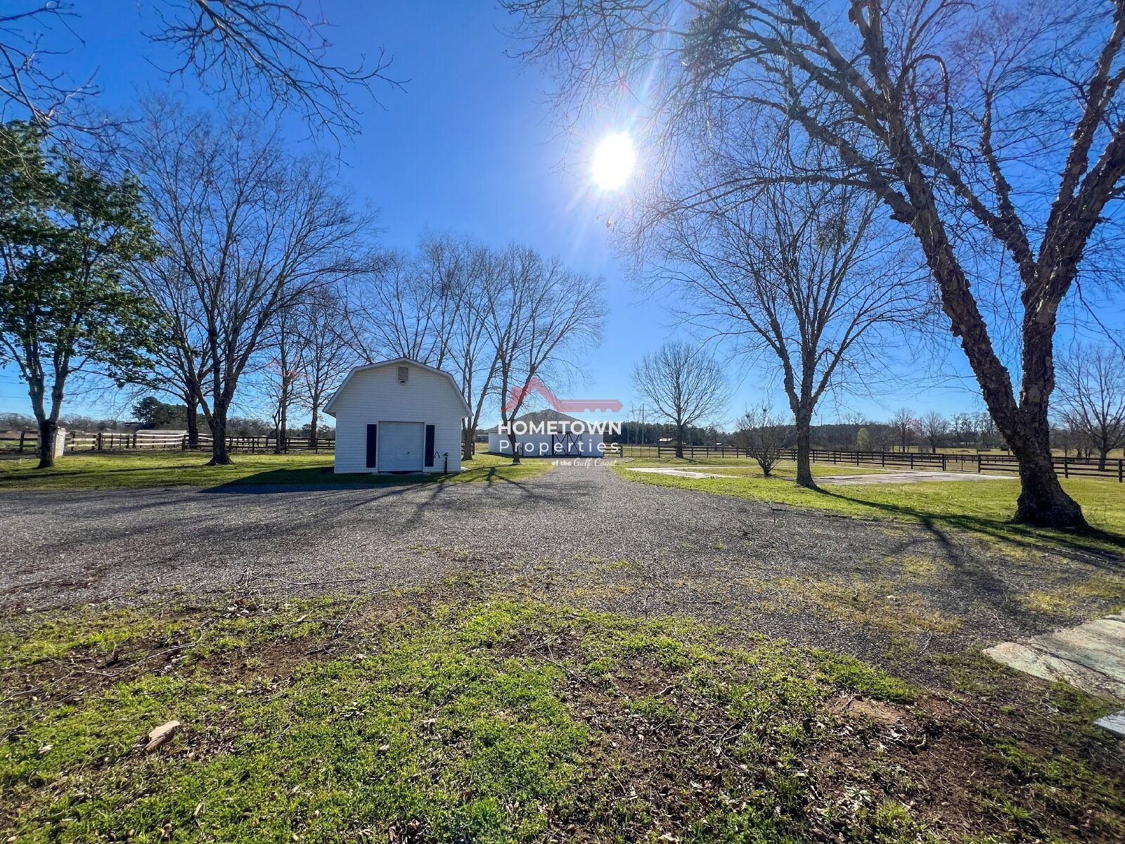 3 bedroom Home in Molino, FL on 13.5 Acres with Barn property image