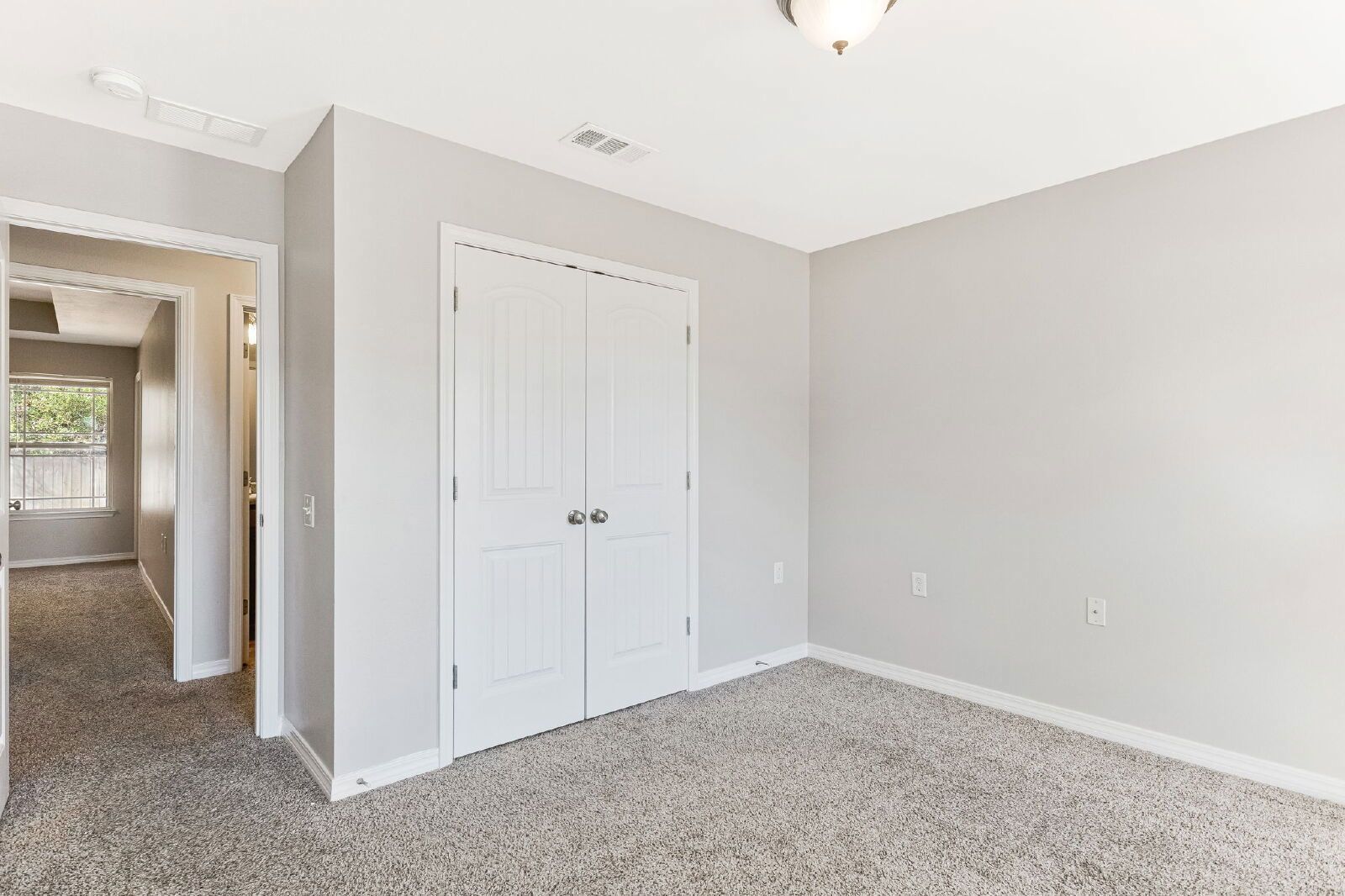 Spacious Modern Home in Pace – Move-In Ready! property image