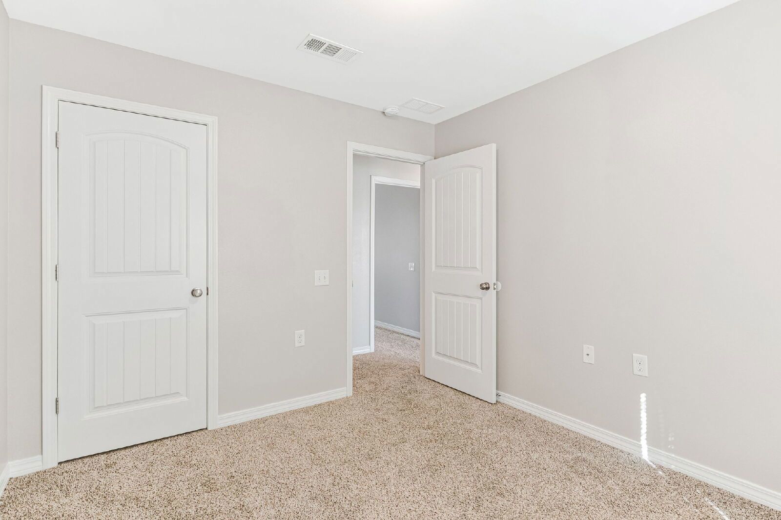 Spacious Modern Home in Pace – Move-In Ready! property image