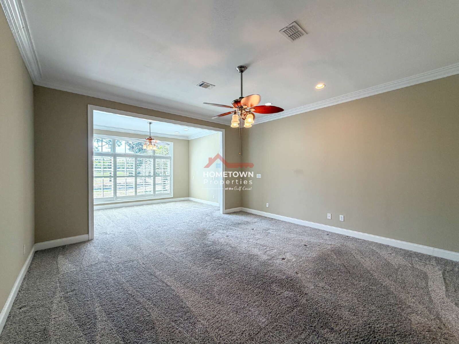 Charming Gulf Breeze Oasis: 3-Bedroom Retreat with Pool property image