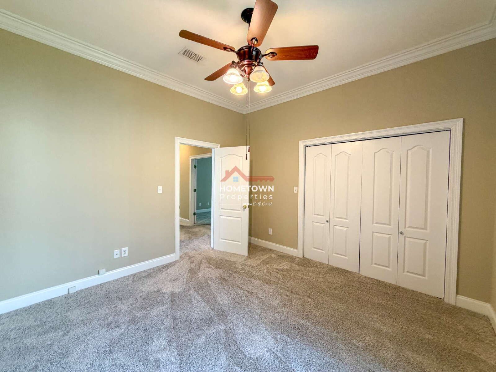 Charming Gulf Breeze Oasis: 3-Bedroom Retreat with Pool property image